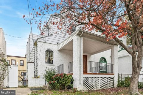 253 SHIRLEY ROAD UPPER DARBY PA 19082