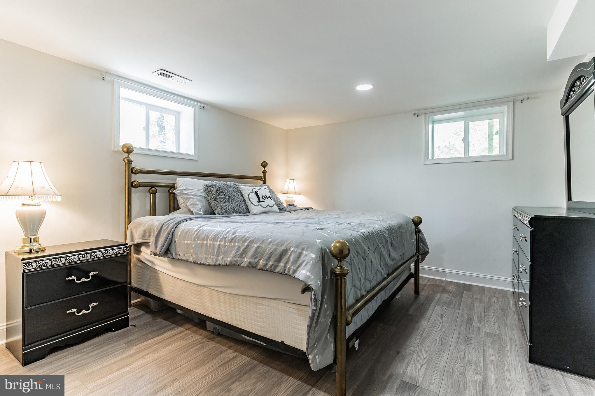 OLE LONGFIELD - Residential