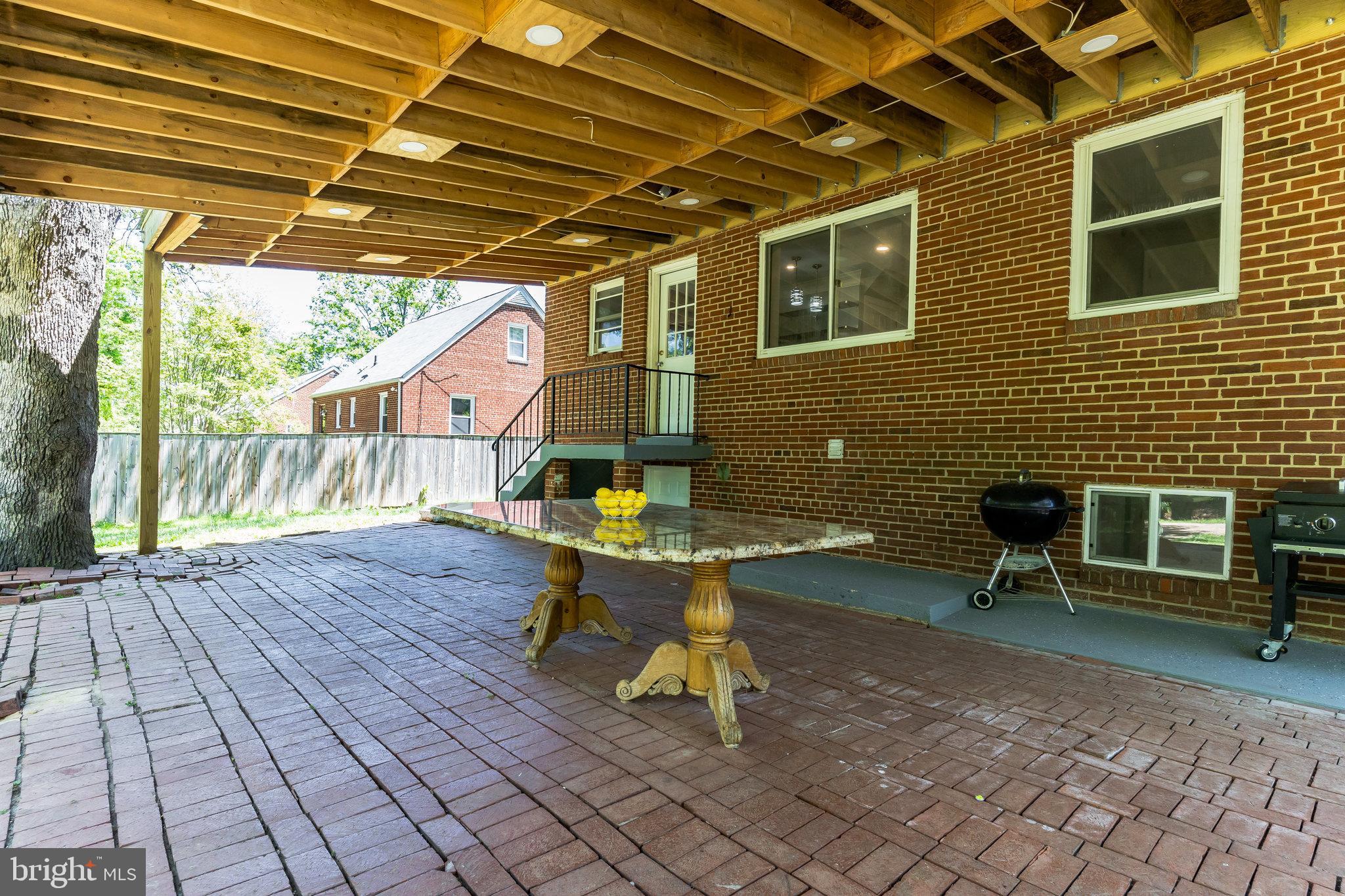 OLE LONGFIELD - Residential