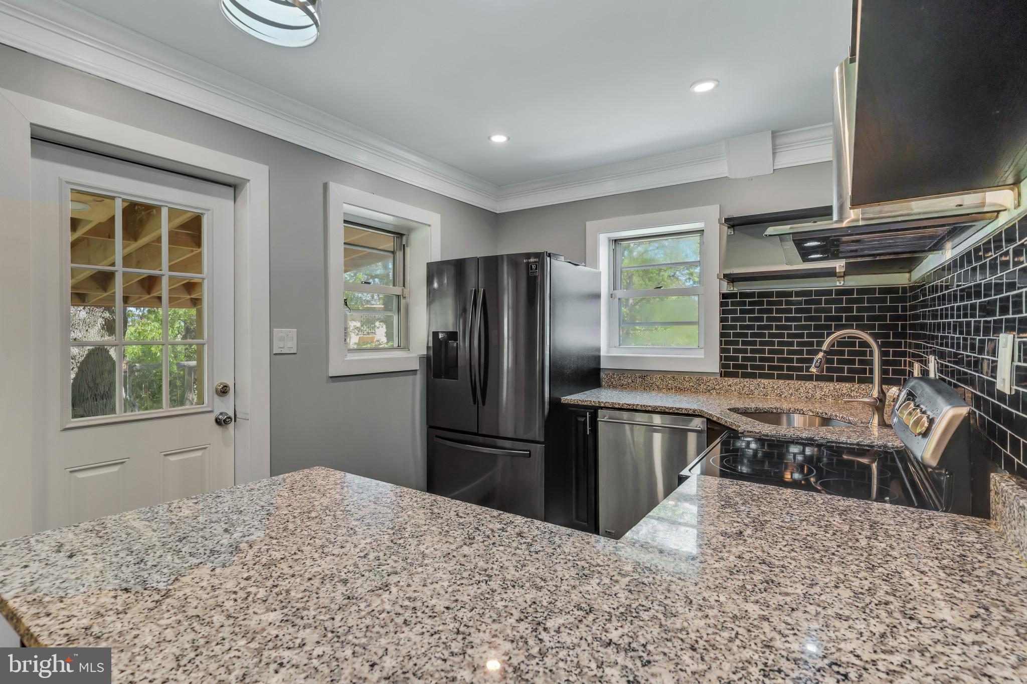 OLE LONGFIELD - Residential