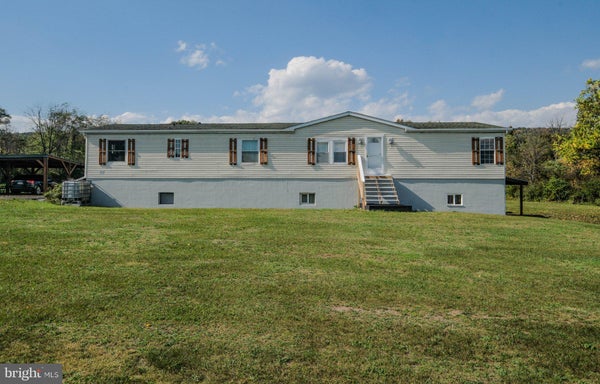 43 GUTHRIE LN, GERRARDSTOWN, WV 25420 - Image f95eca2a04017fd40683f8df7a4db3b2/1509563581