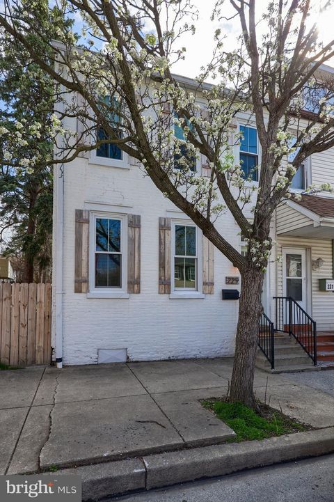 Photo of 229 S 4th Street, COLUMBIA, PA 17512 (MLS # PALA2066342)