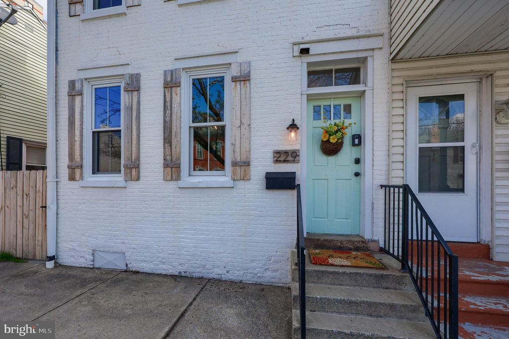 Photo of 229 S 4th Street, COLUMBIA, PA 17512 (MLS # PALA2066342)