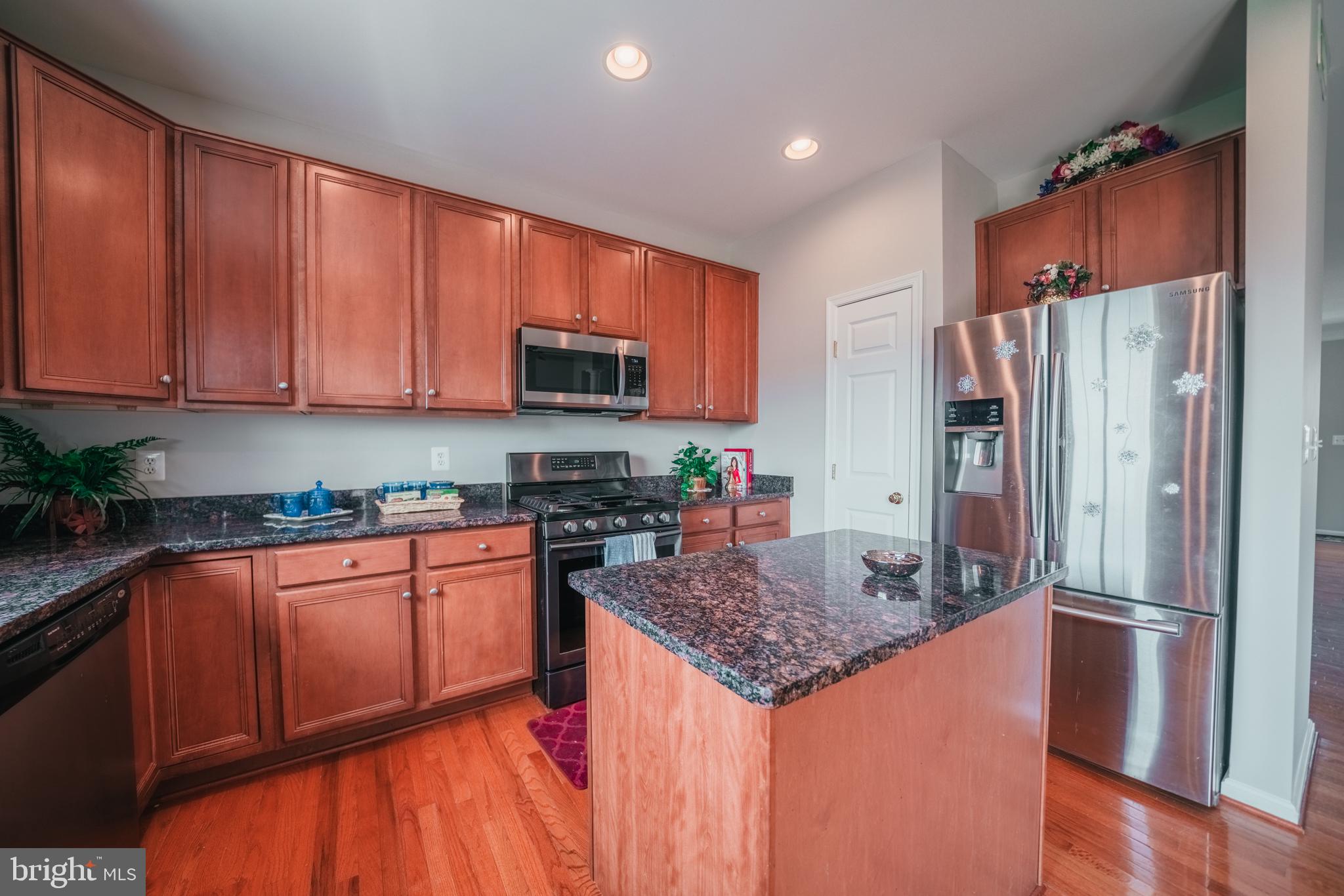 POTOMAC STATION - Residential