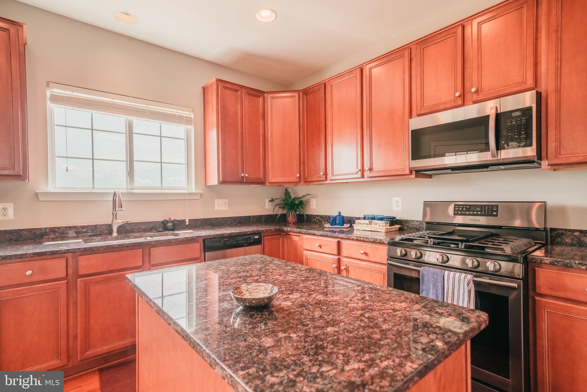 POTOMAC STATION - Residential