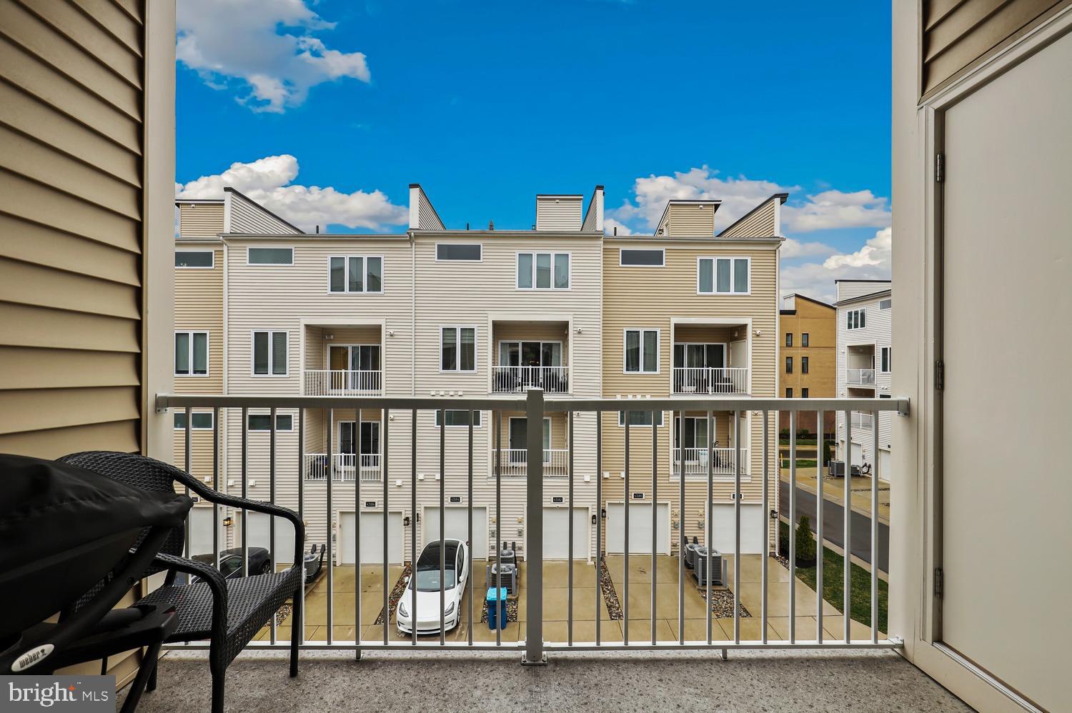 LOUDOUN VALLEY CARLISLE - Residential