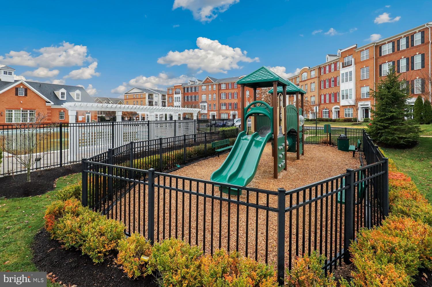 LOUDOUN VALLEY CARLISLE - Residential