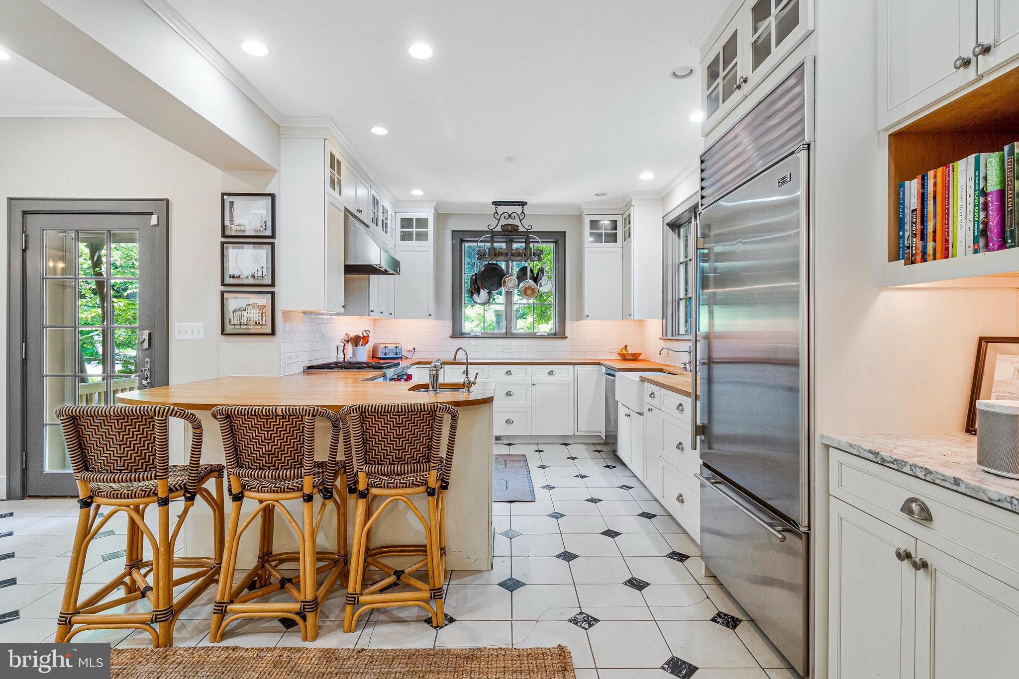 ROSEMONT - Residential