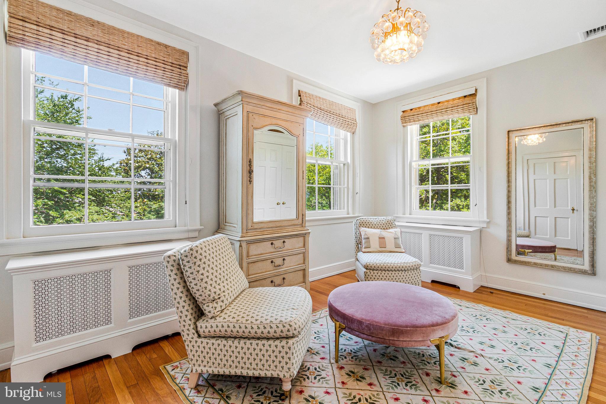 ROSEMONT - Residential