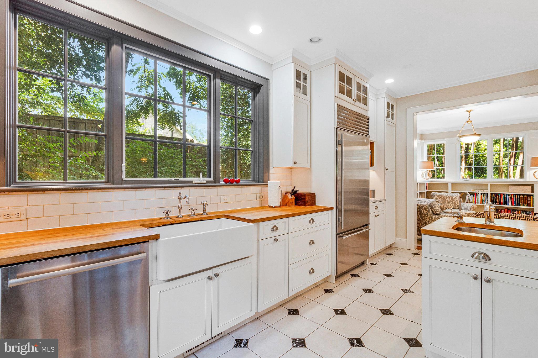 ROSEMONT - Residential