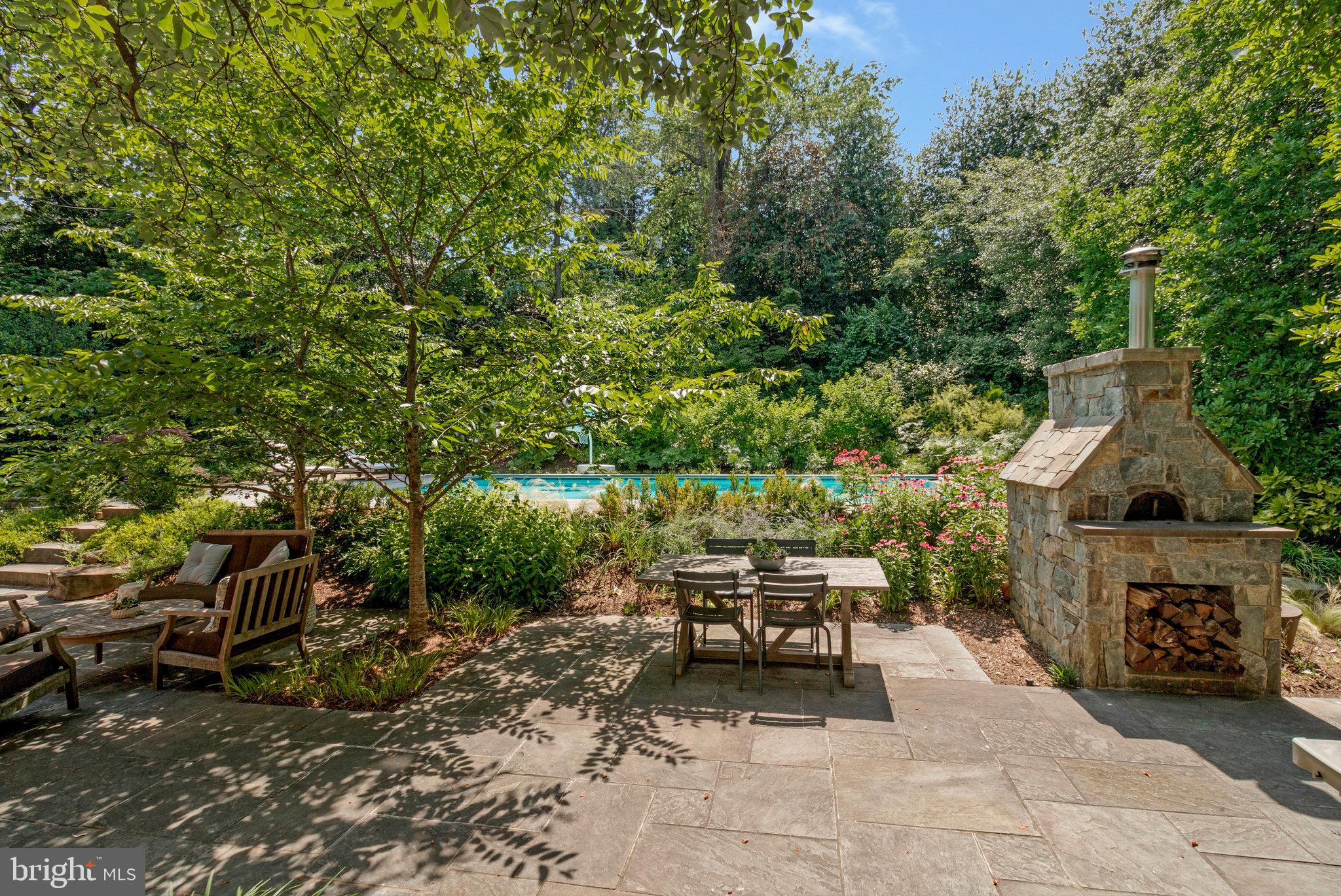 ROSEMONT - Residential