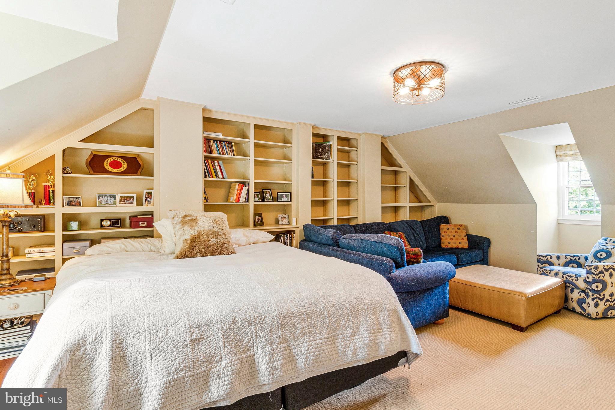 ROSEMONT - Residential