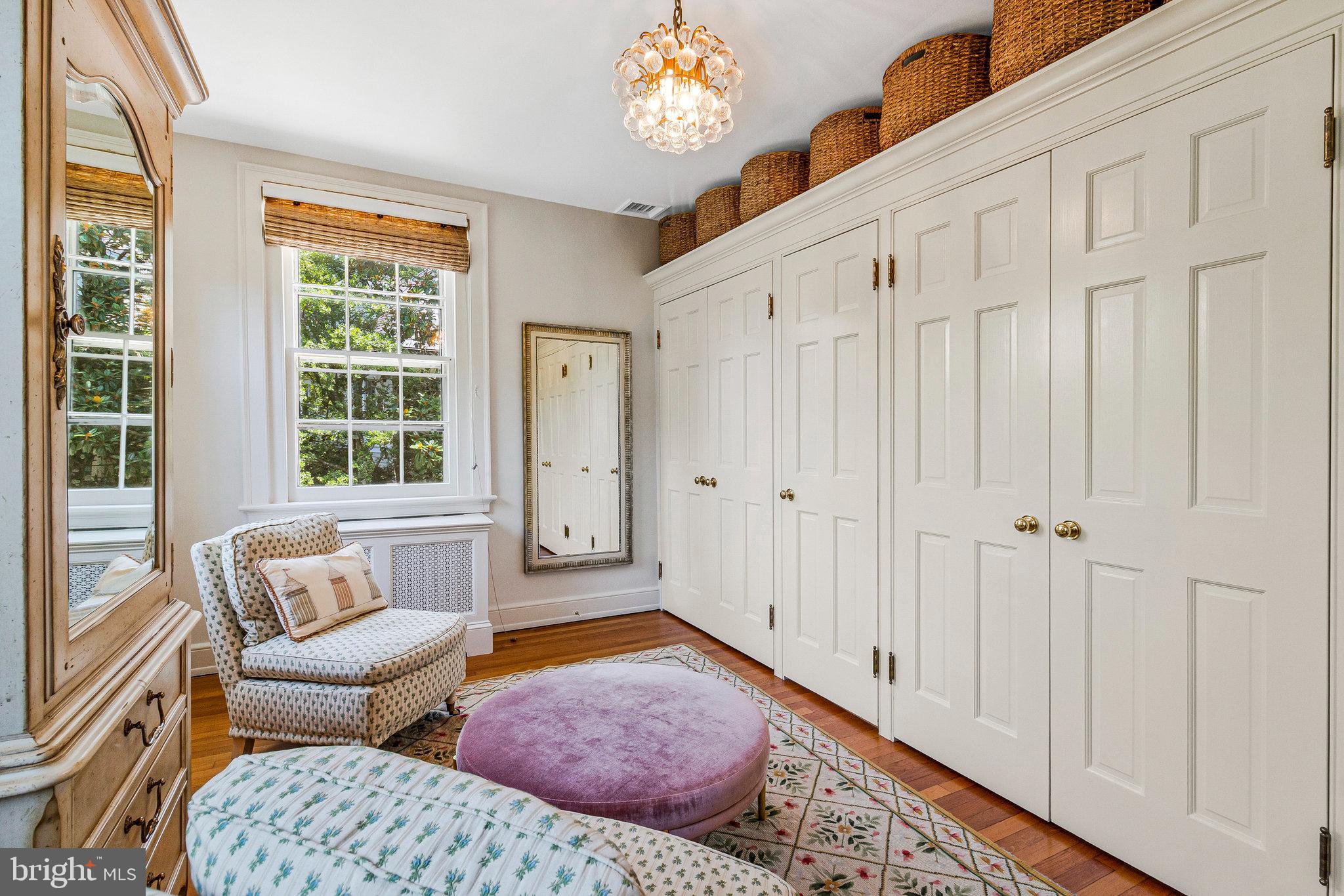 ROSEMONT - Residential