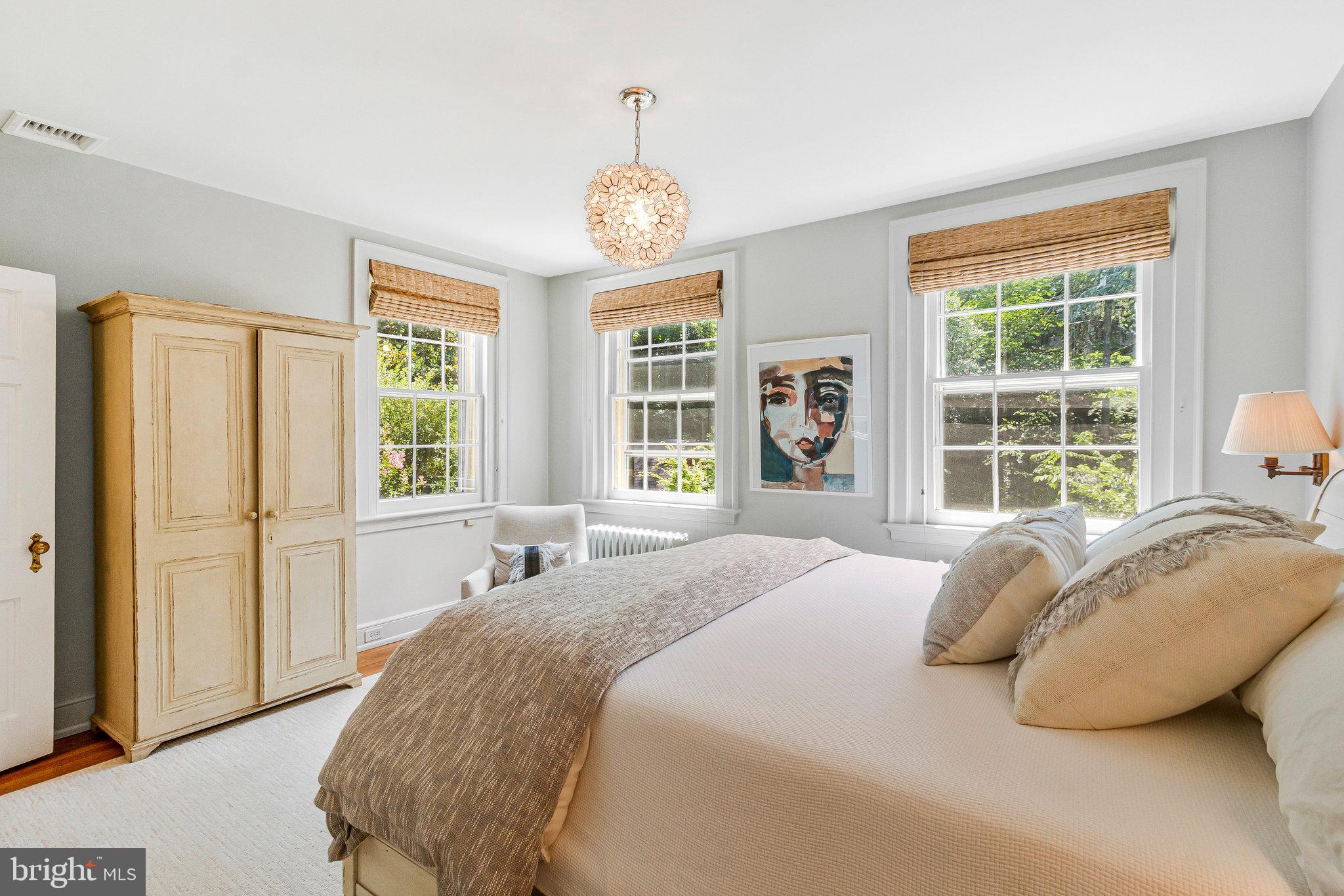 ROSEMONT - Residential