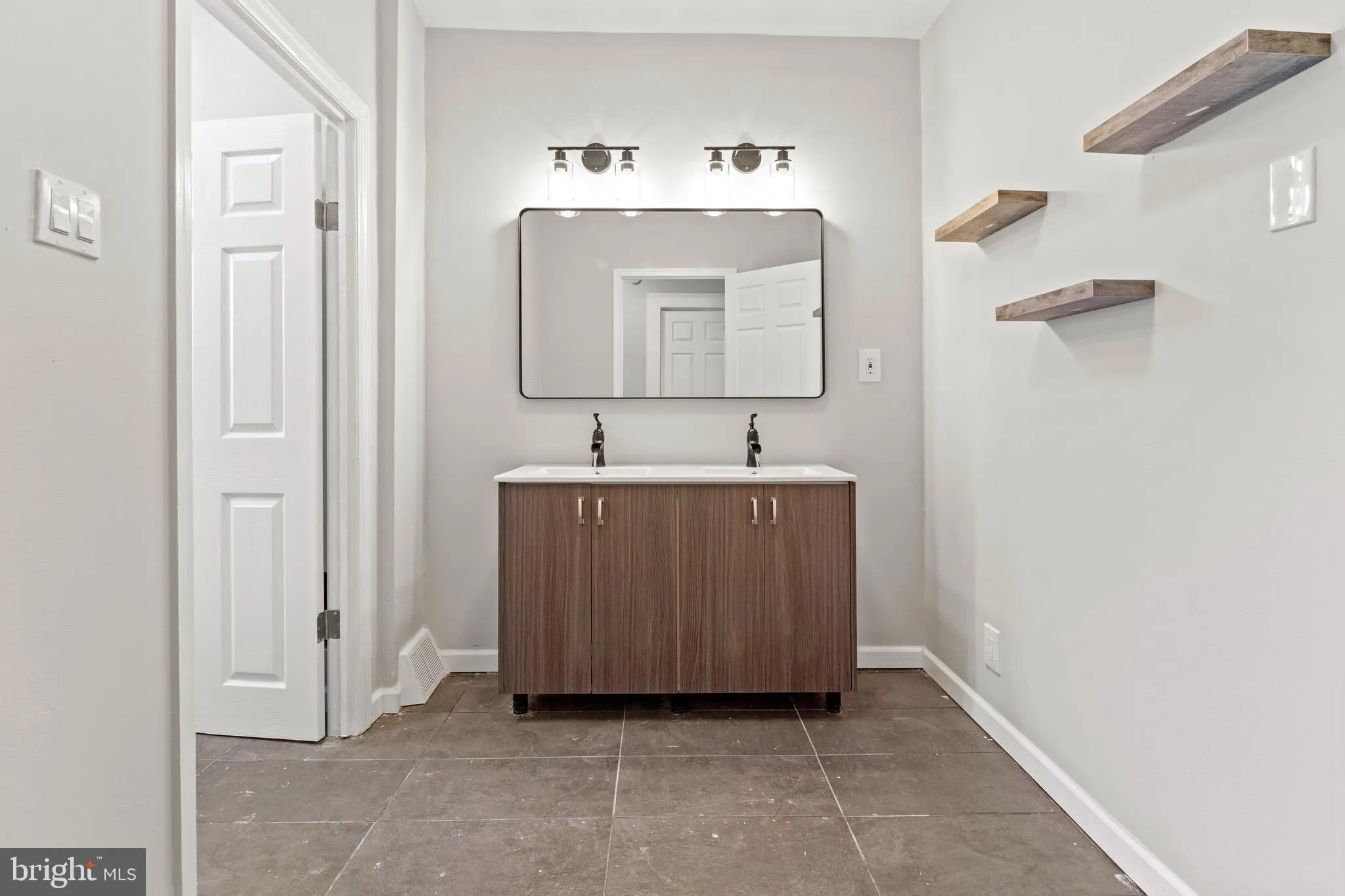 Philadelphia, Pennsylvania 19104, United States, 3 Bedrooms Bedrooms, ,2 BathroomsBathrooms,Residential,Active,148338