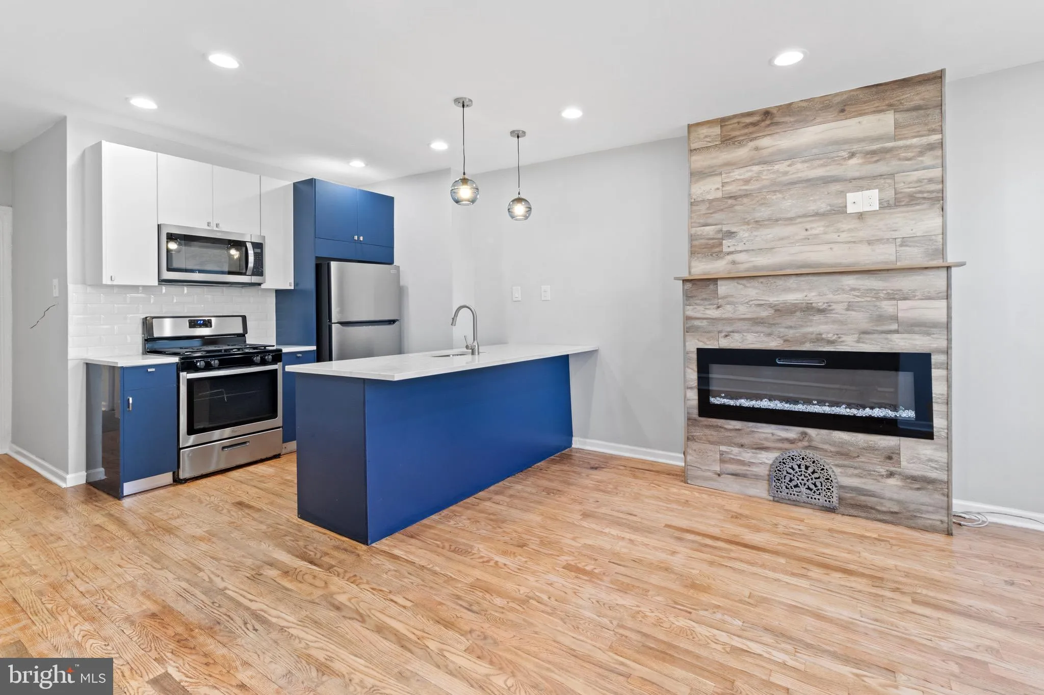 Philadelphia, Pennsylvania 19104, United States, 3 Bedrooms Bedrooms, ,2 BathroomsBathrooms,Residential,Active,148338