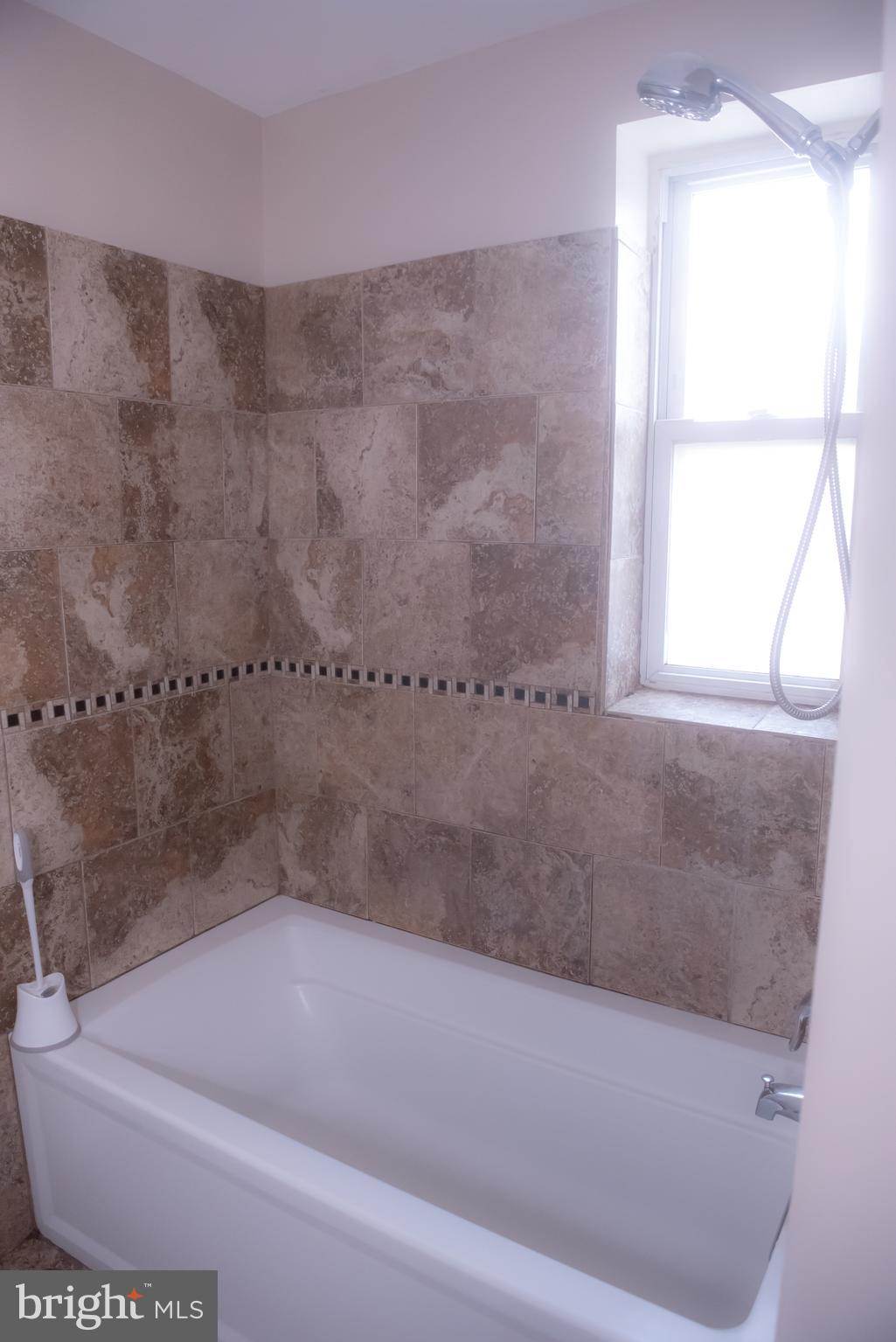 BELAIR-EDISON - Residential