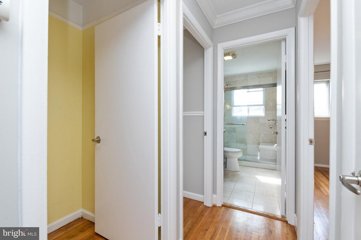 SUBURBIA - Residential