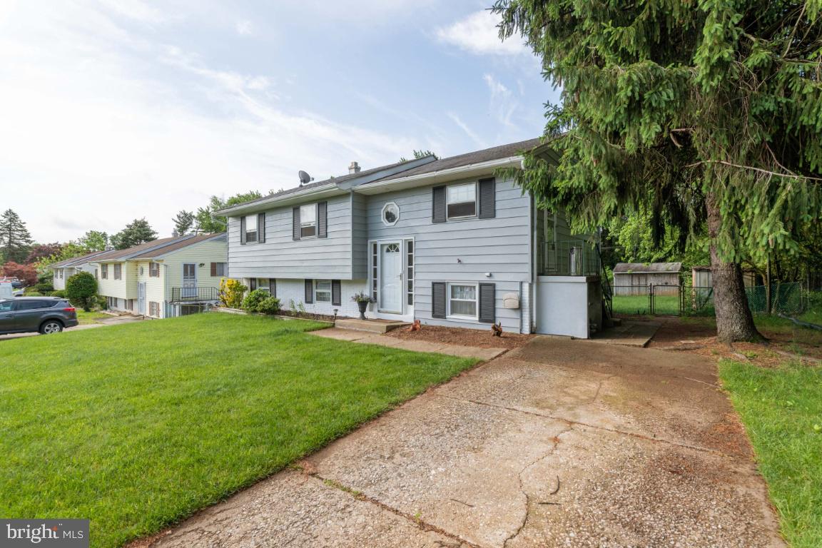 SUBURBIA - Residential