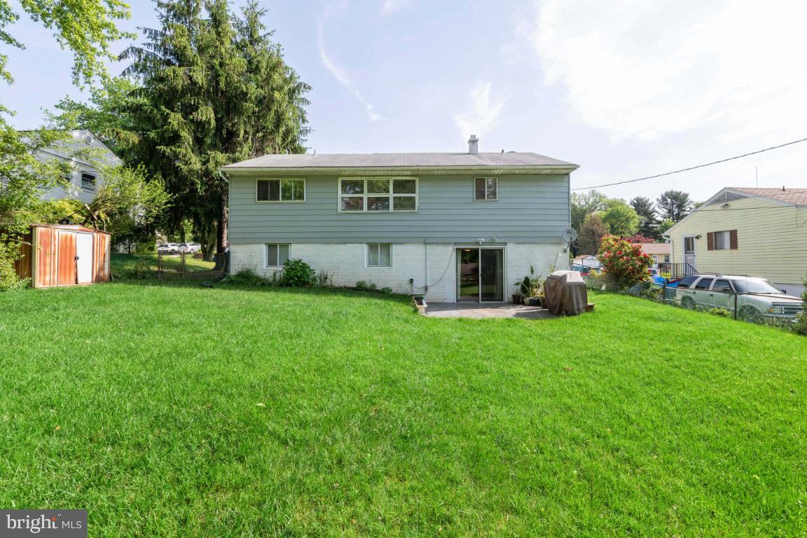 SUBURBIA - Residential