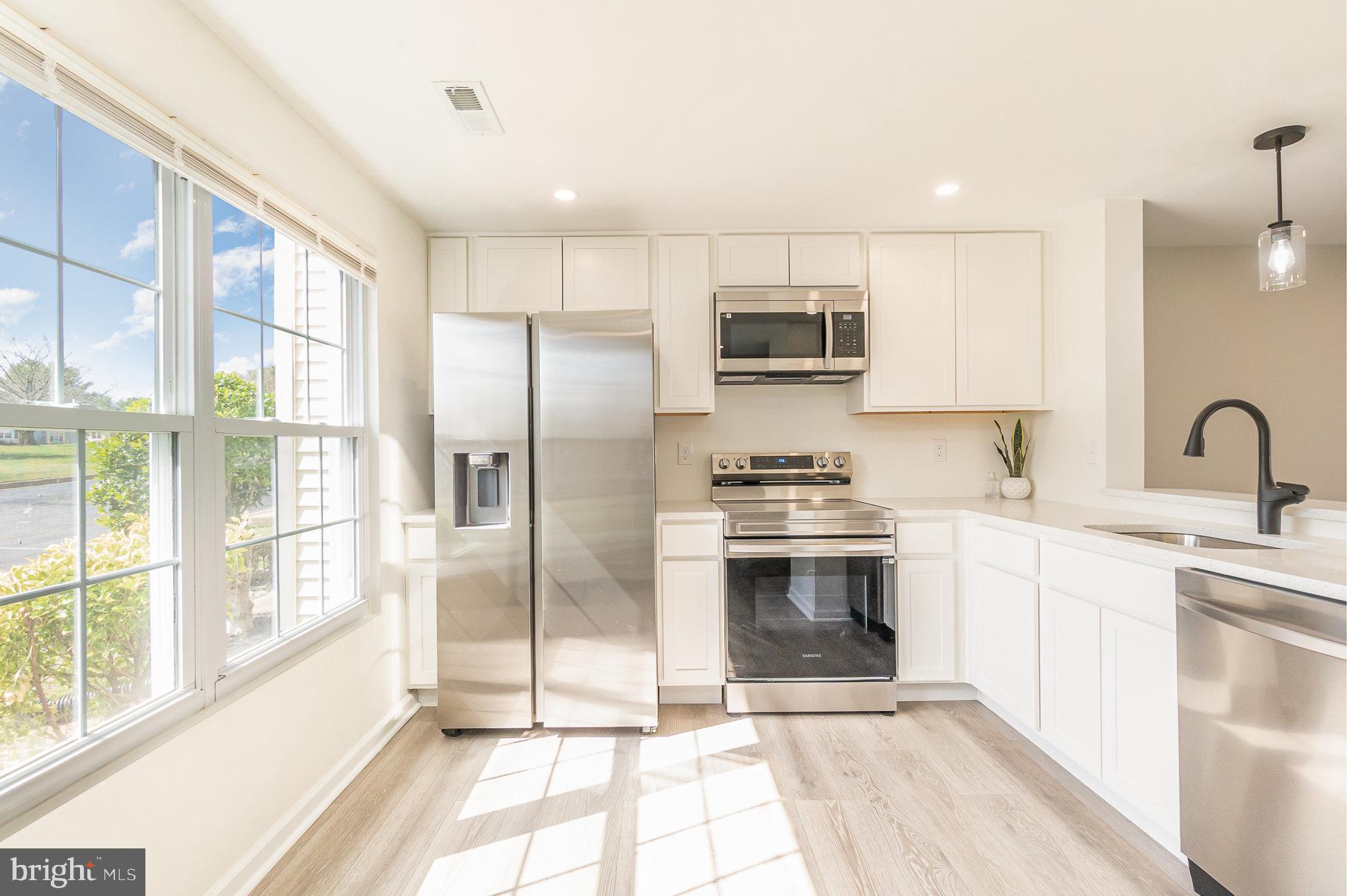 RIVERSIDE - Residential