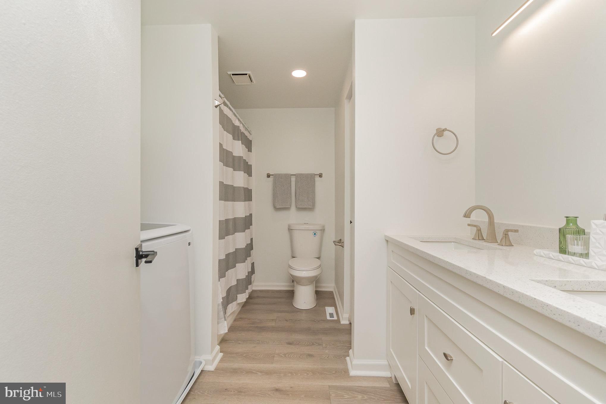 RIVERSIDE - Residential