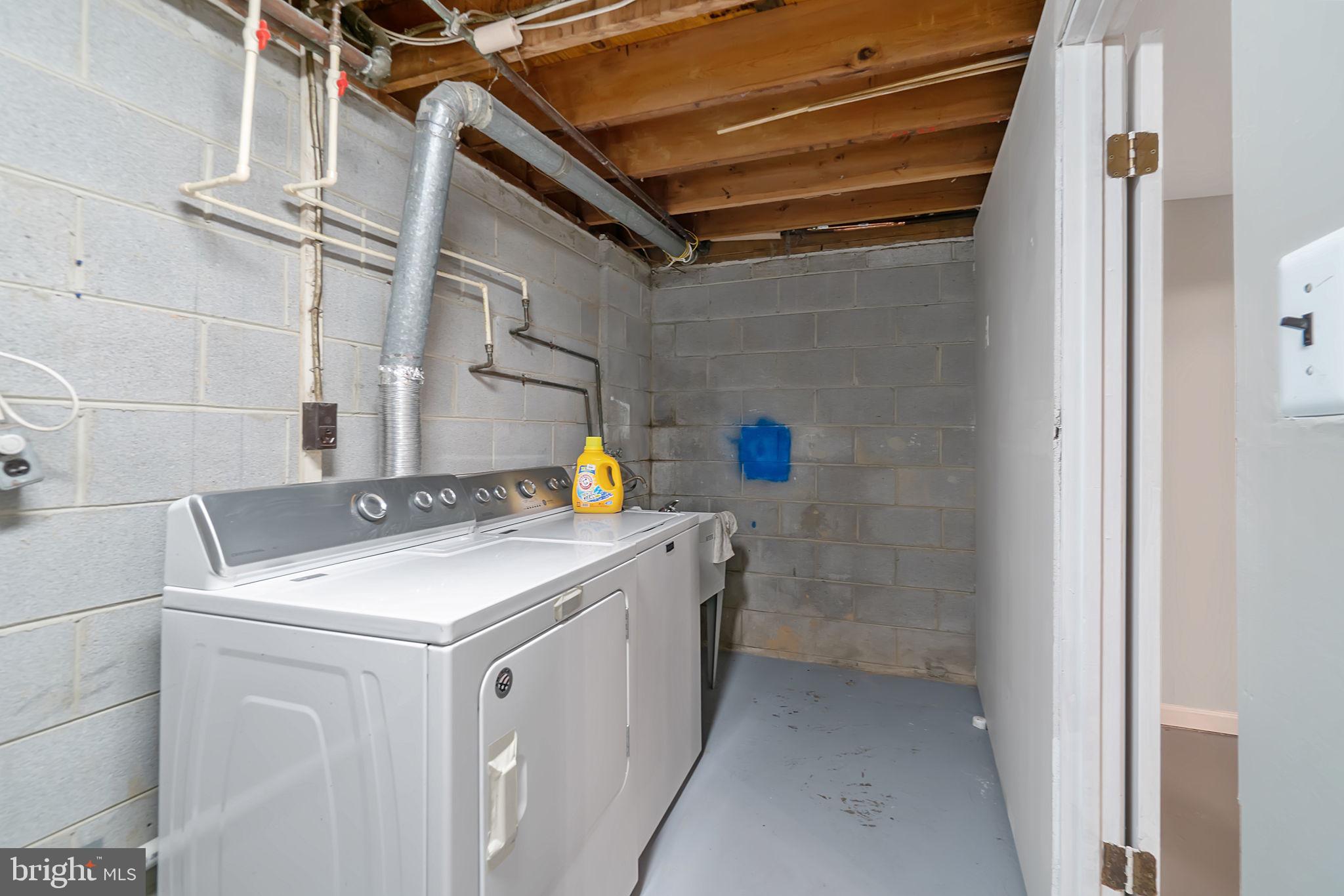 STEDWICK TOWNHOUSES - Residential