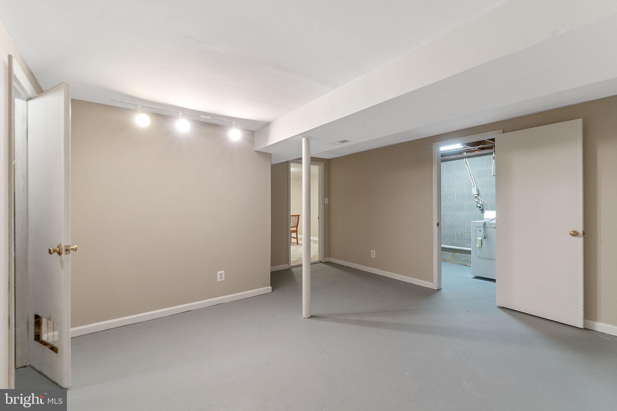 STEDWICK TOWNHOUSES - Residential