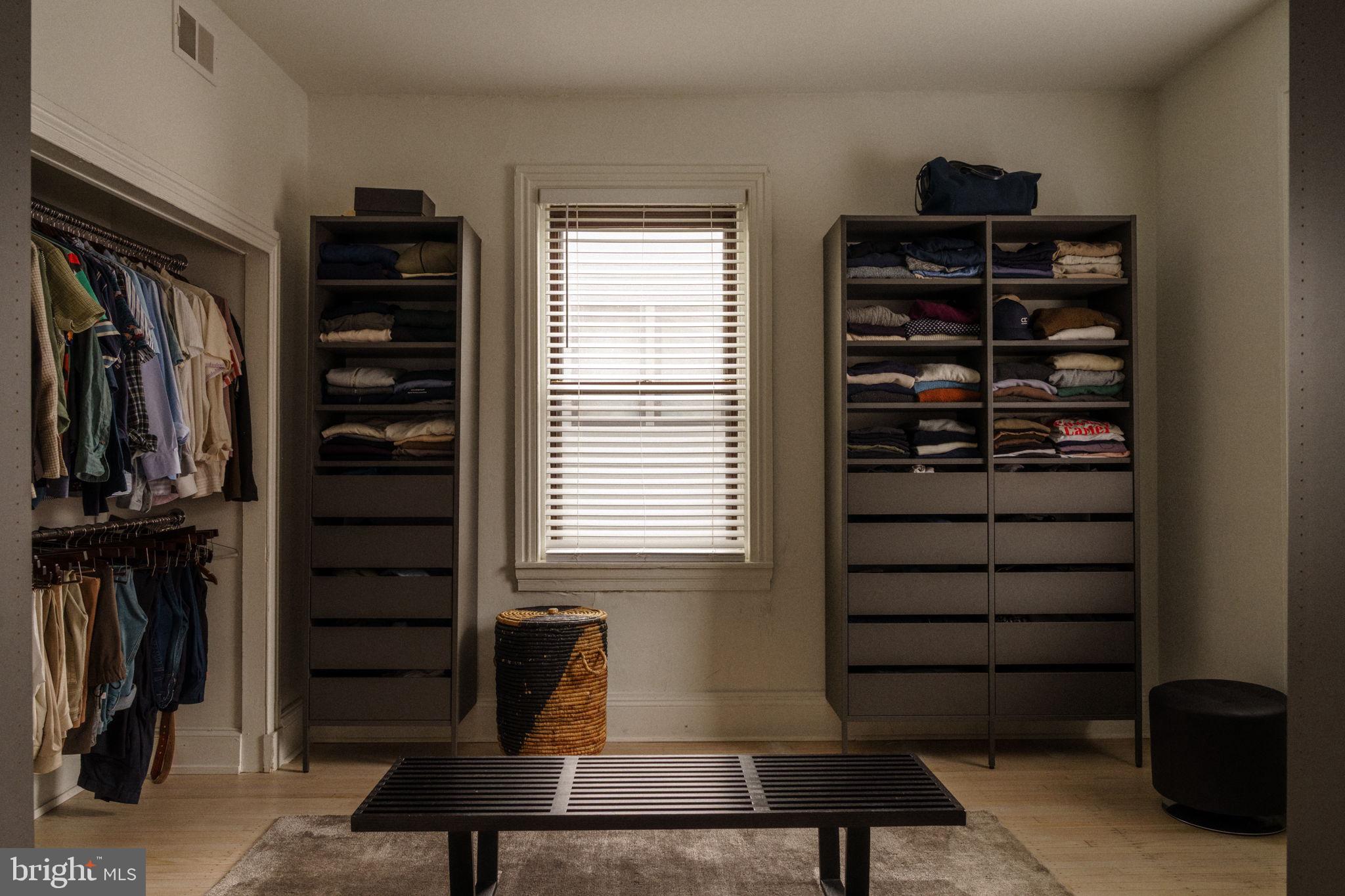 FAIRMOUNT - Residential