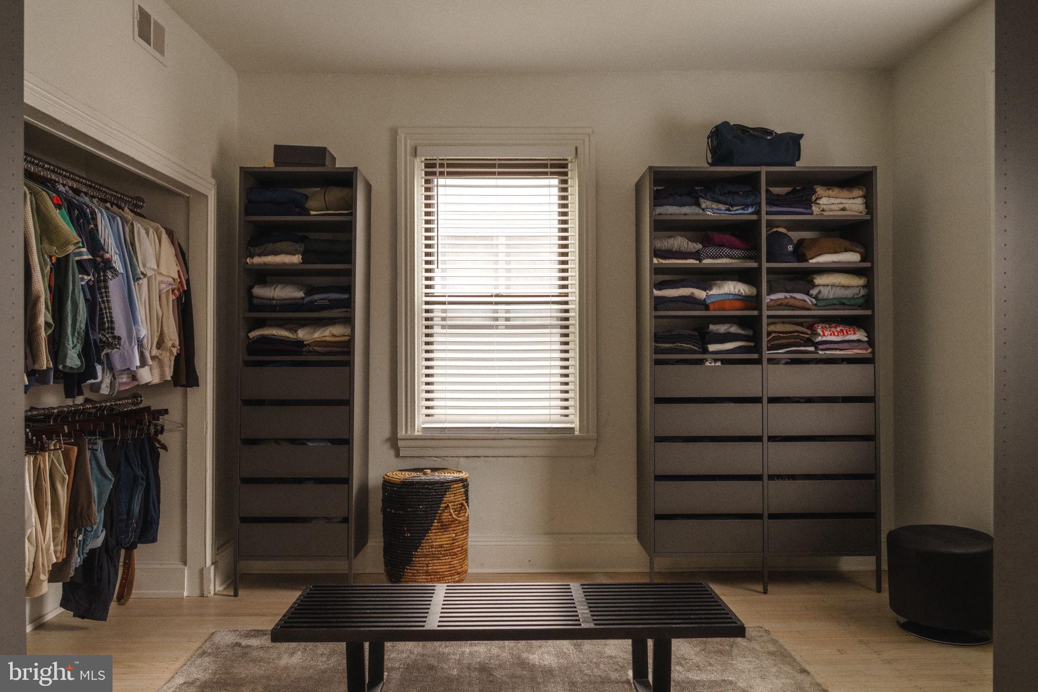 FAIRMOUNT - Residential