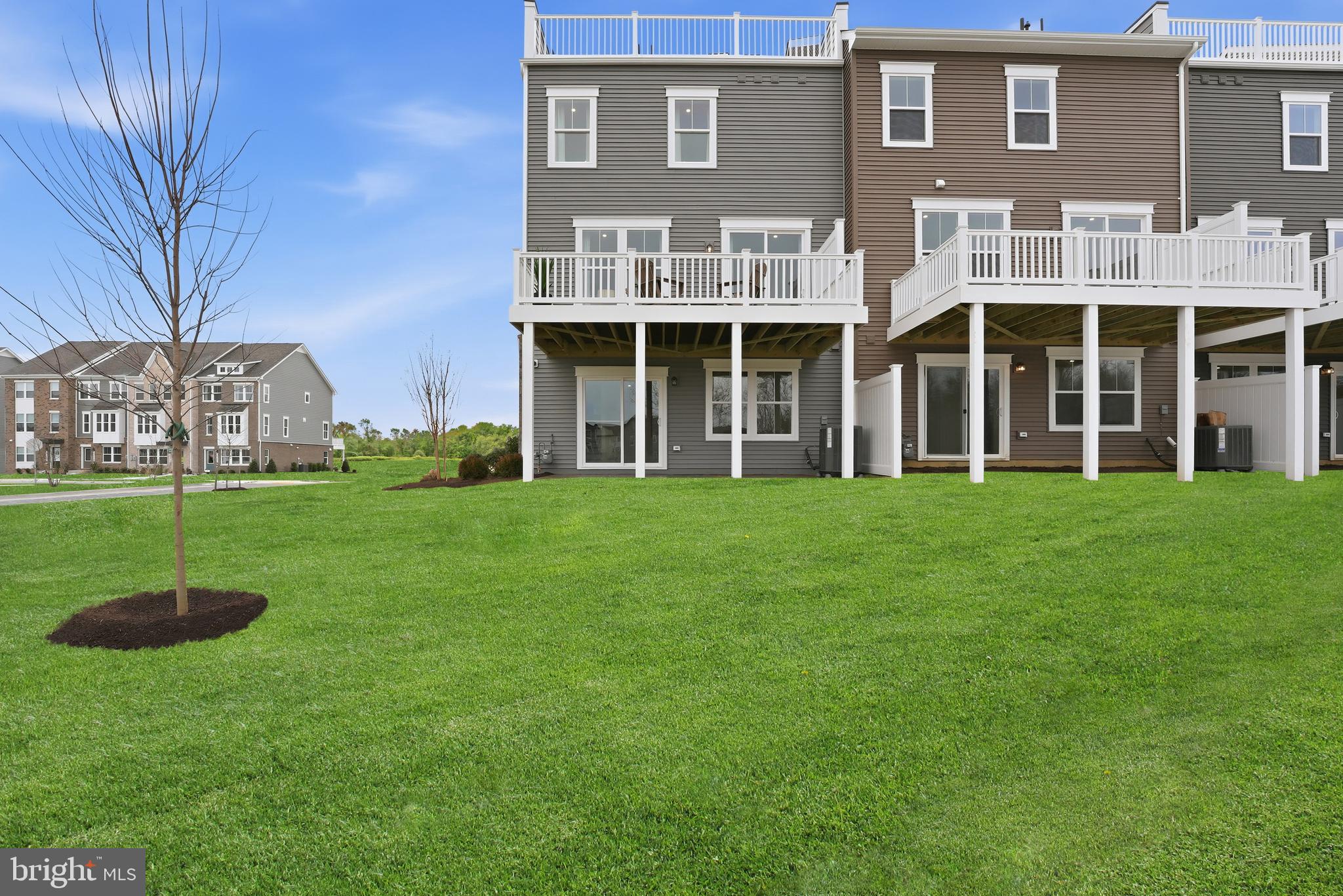 SUNSTONE PRESERVE - Residential