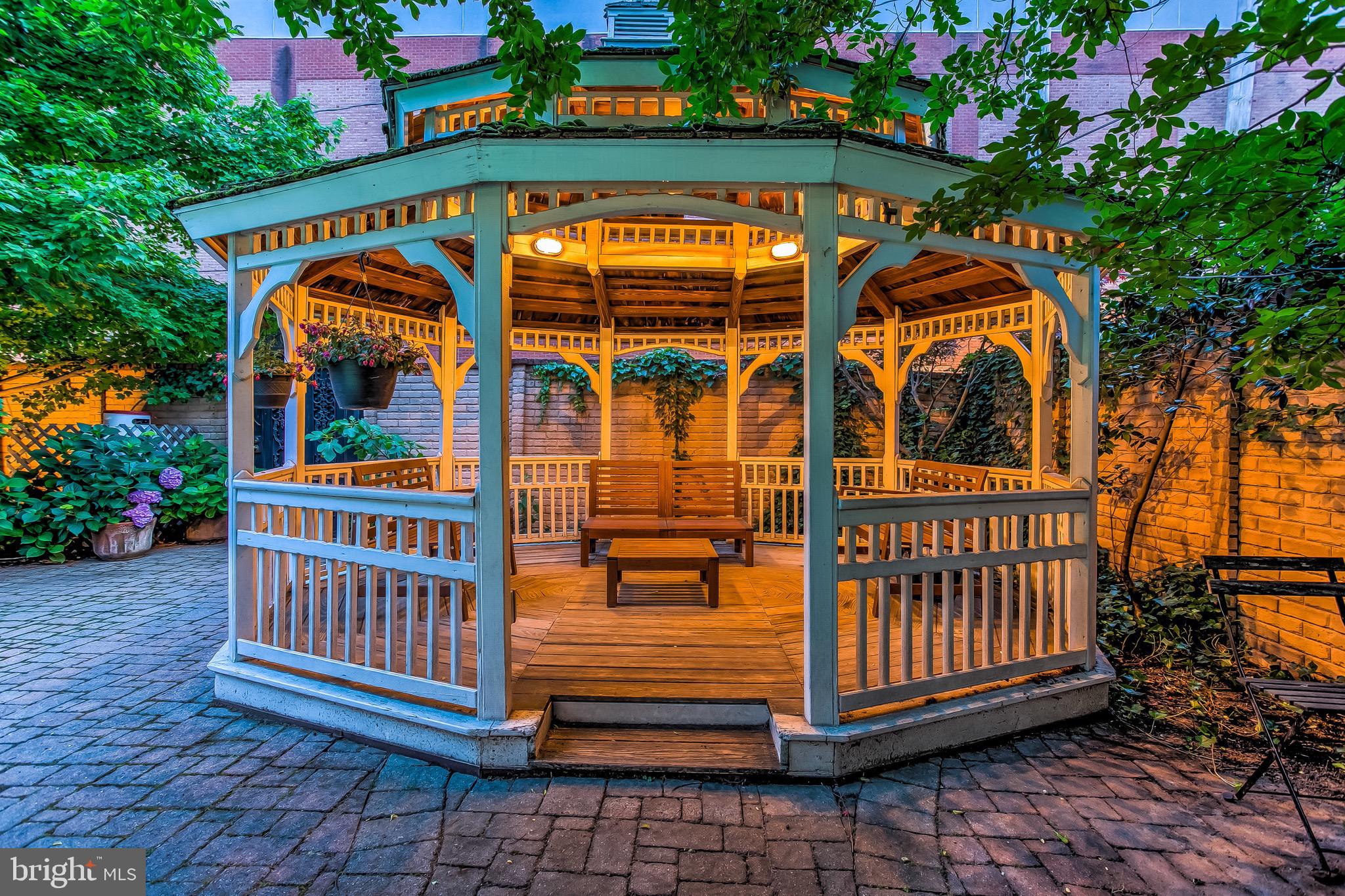 FELLS POINT HISTORIC DISTRICT - Residential