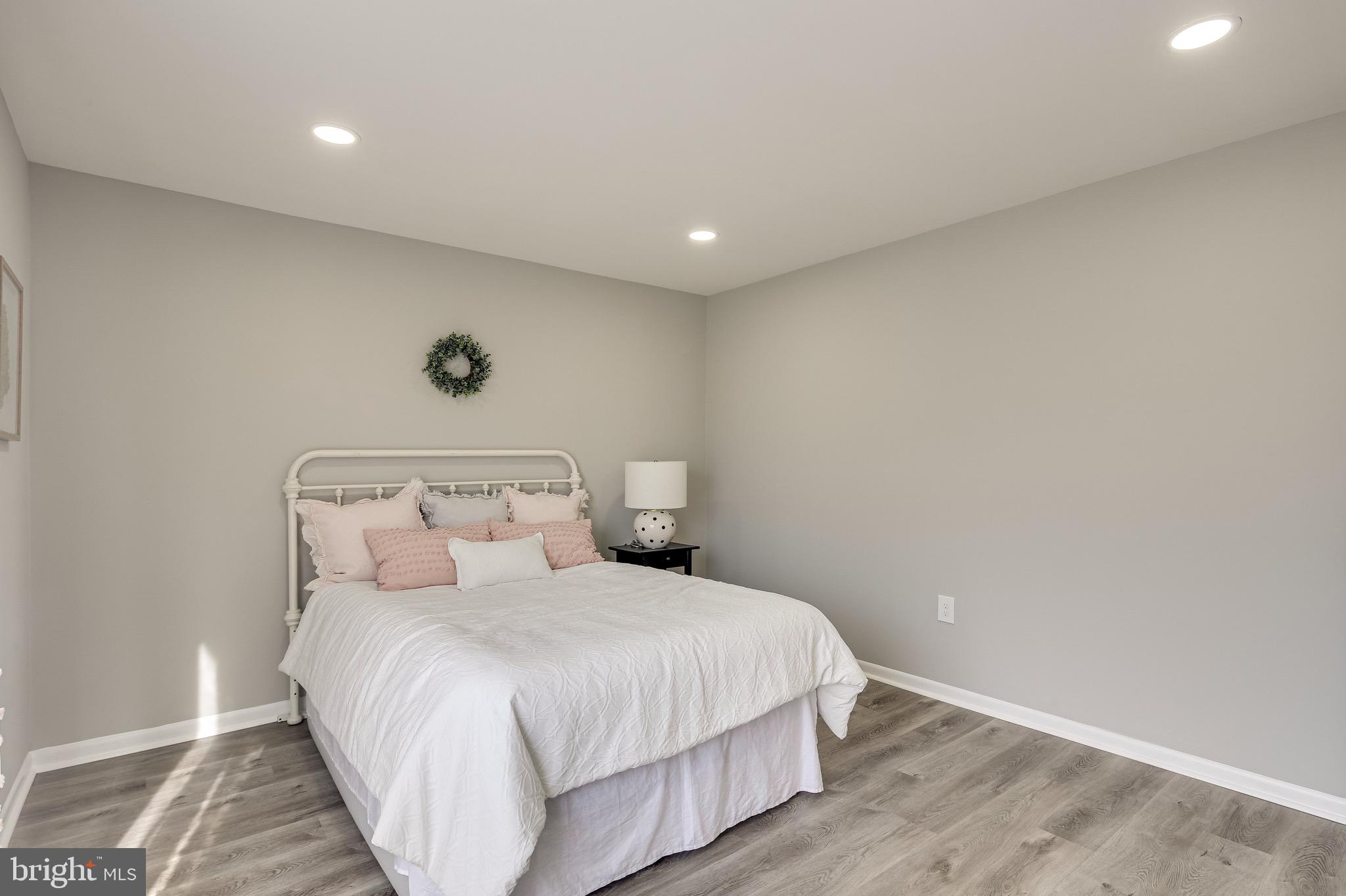 BRYANT GARDENS - Residential