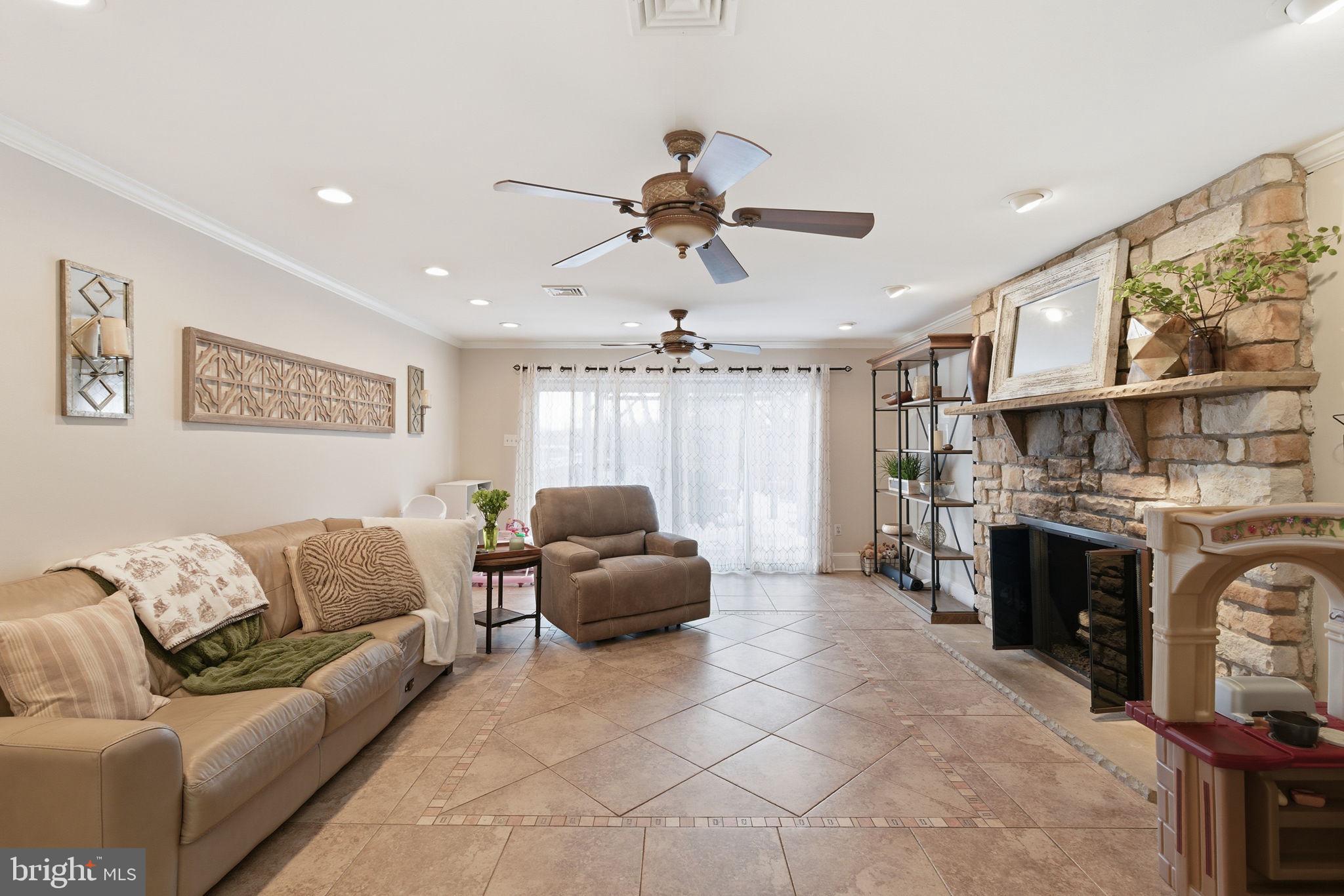 LAWRENCE PARK - Residential