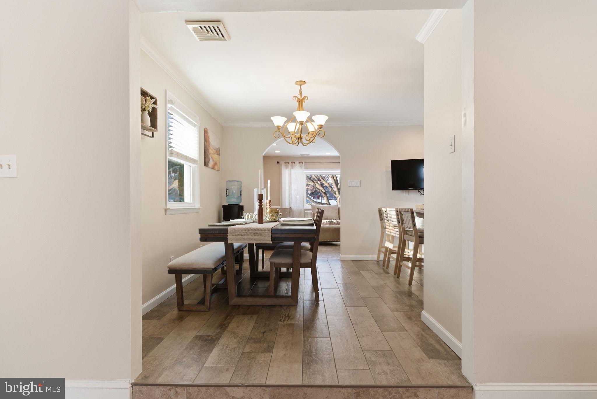 LAWRENCE PARK - Residential