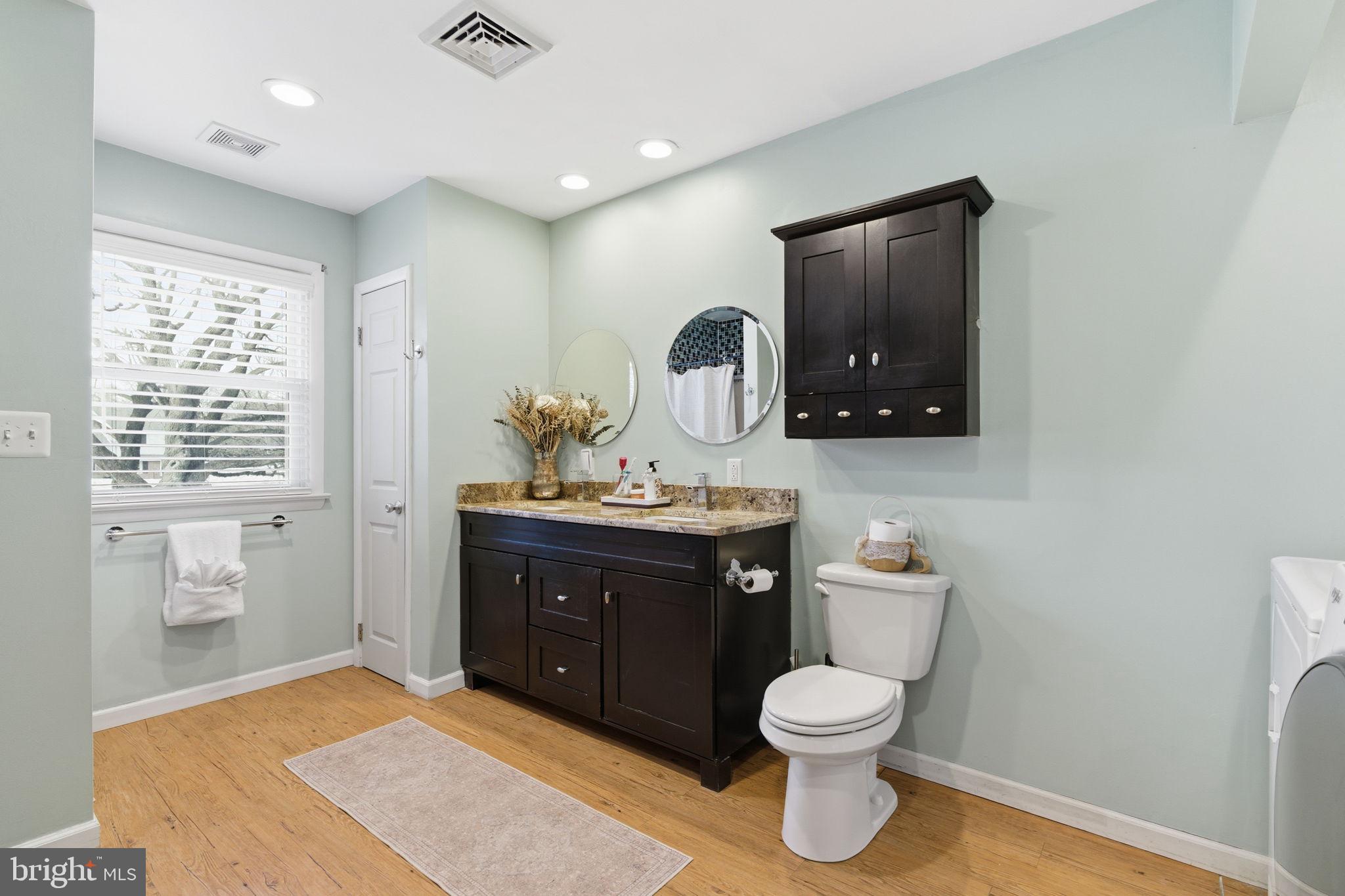 LAWRENCE PARK - Residential