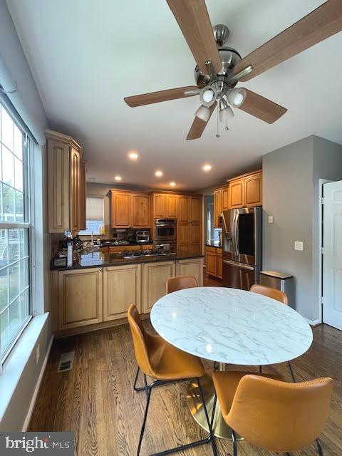 POTOMAC LAKES - Residential Lease