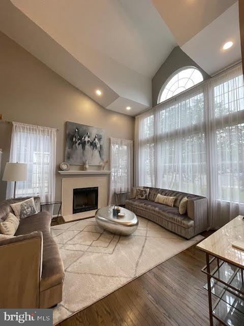 POTOMAC LAKES - Residential Lease