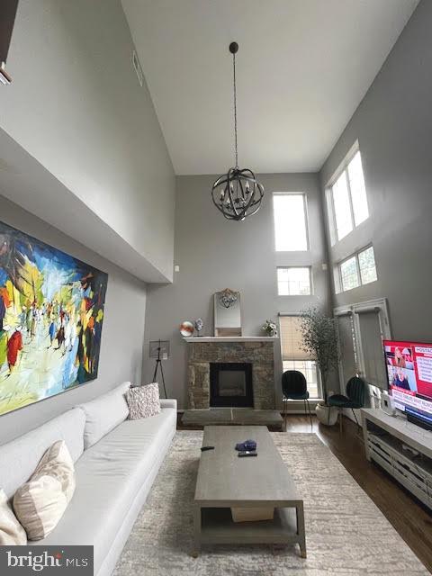 POTOMAC LAKES - Residential Lease