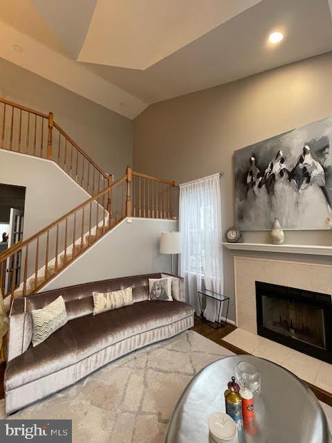 POTOMAC LAKES - Residential Lease