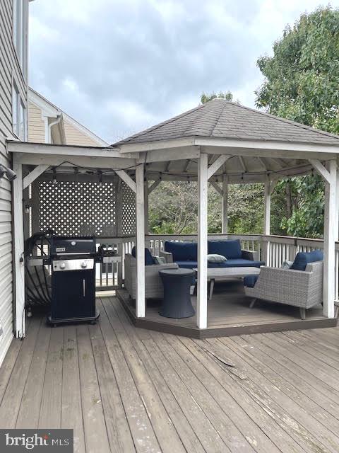 POTOMAC LAKES - Residential Lease