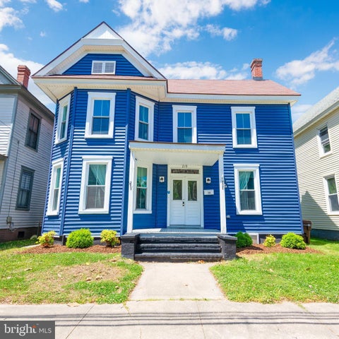 Homes For Sale - 219 Willis Street<br/> CAMBRIDGE, MD 21613
