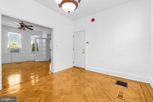 LAURAVILLE HISTORIC DISTRICT - Residential Income