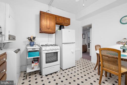 LAURAVILLE HISTORIC DISTRICT - Residential Income