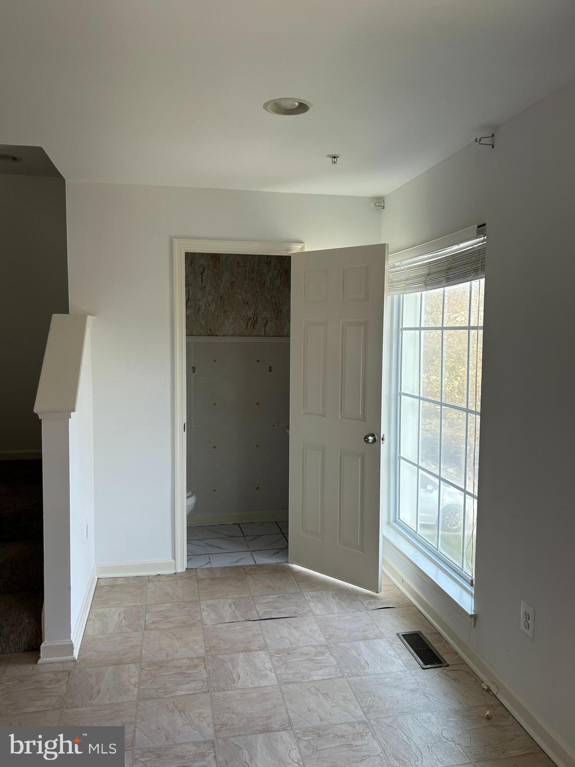 CARRIAGE HILLS TOWNHOUSE - Residential