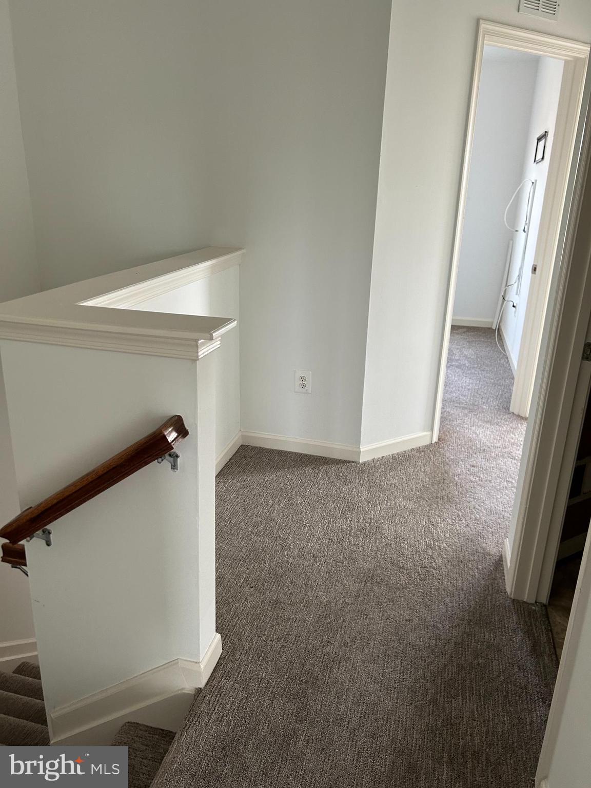 CARRIAGE HILLS TOWNHOUSE - Residential