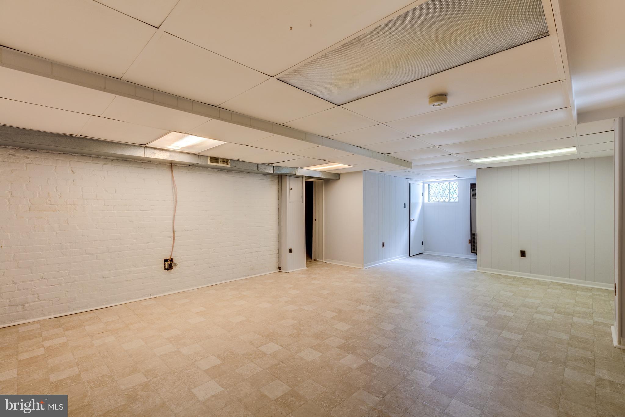 OAKCREST - Residential