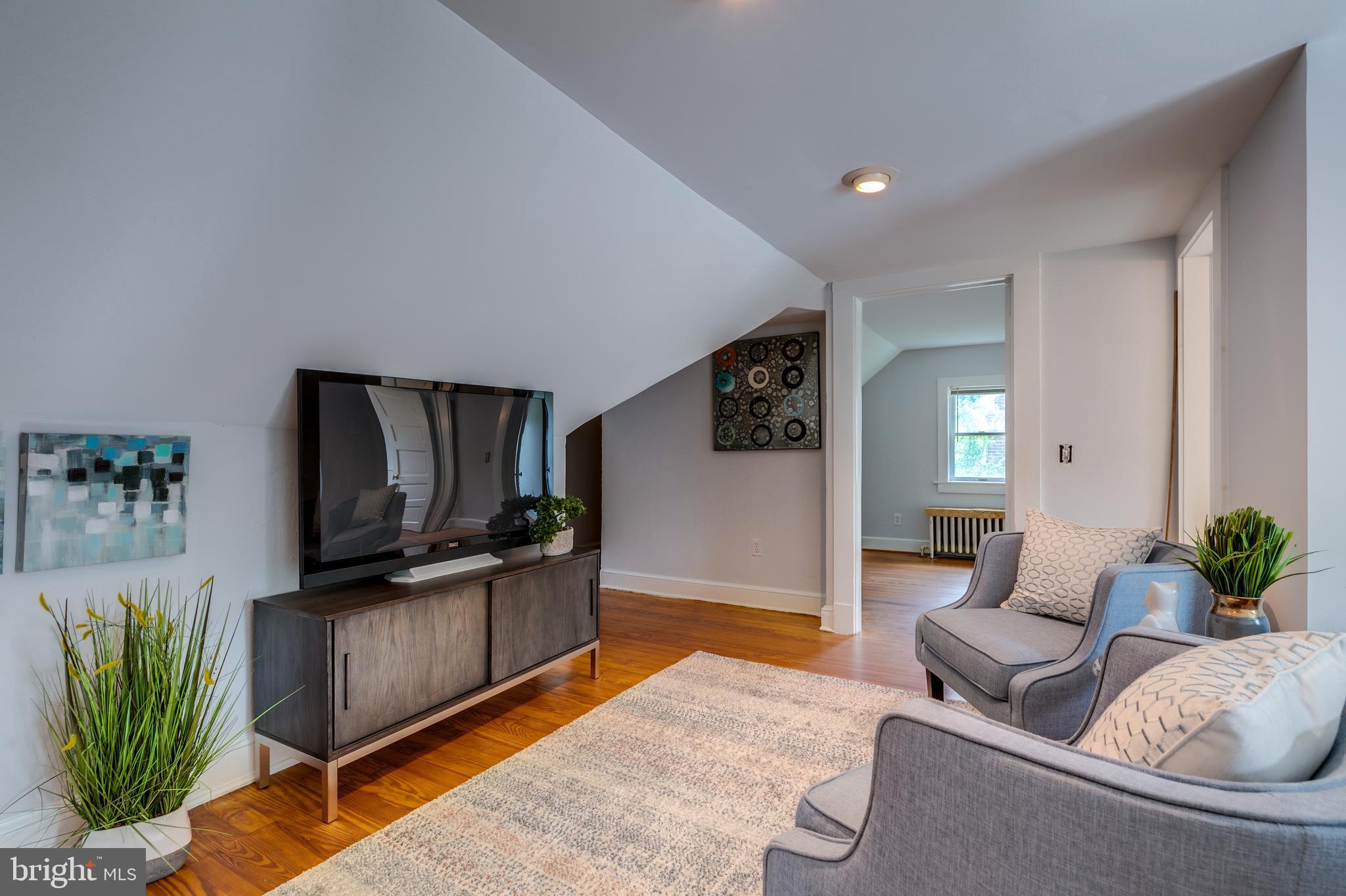 OAKCREST - Residential