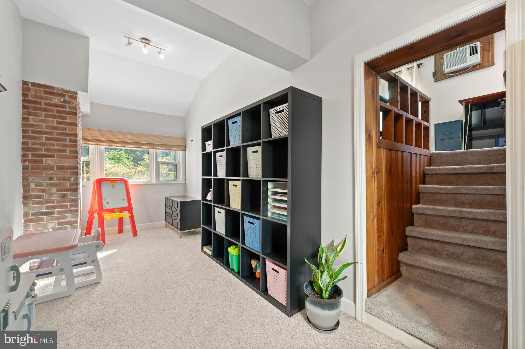 KINGSWOOD - Residential