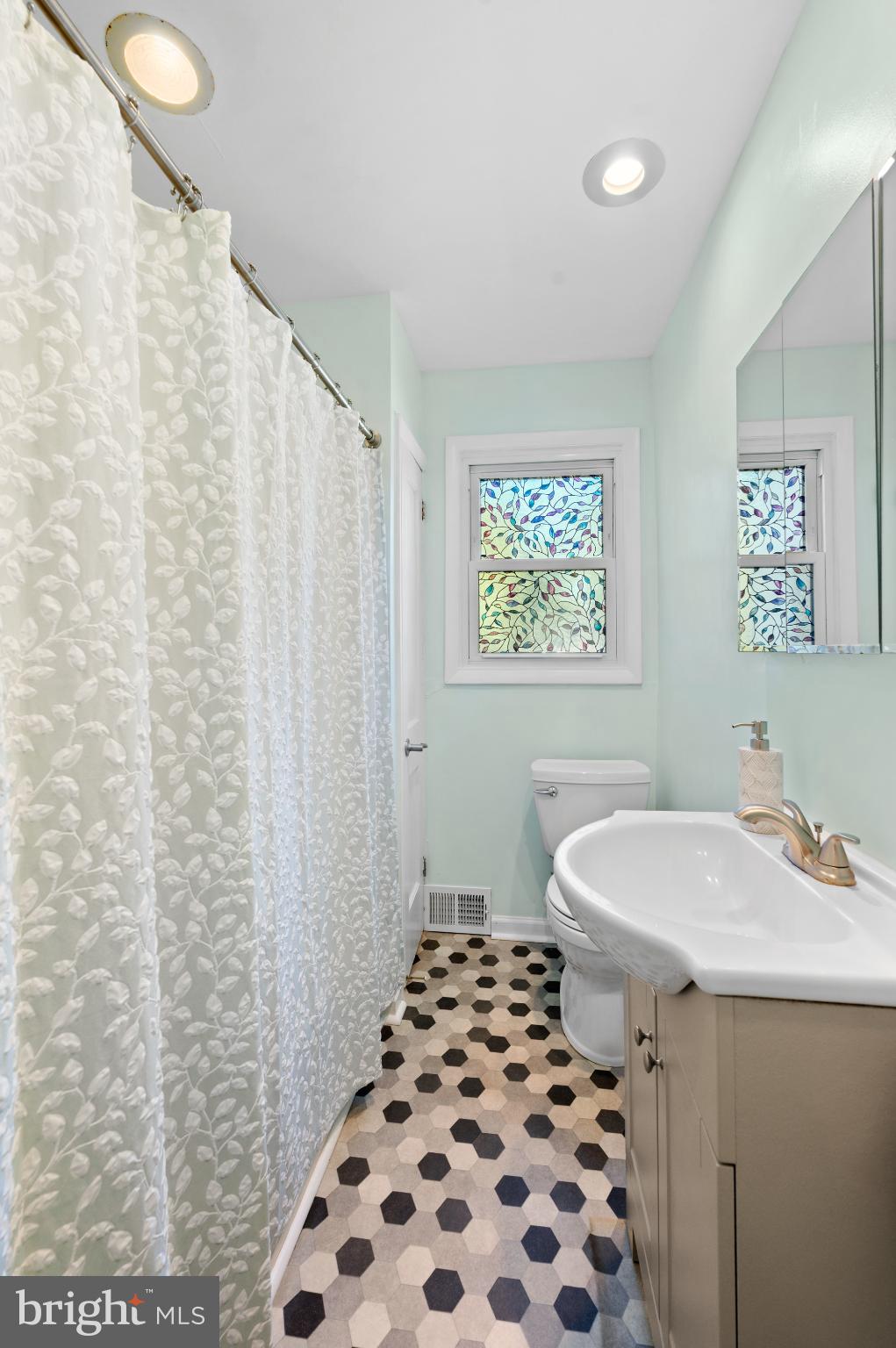 KINGSWOOD - Residential